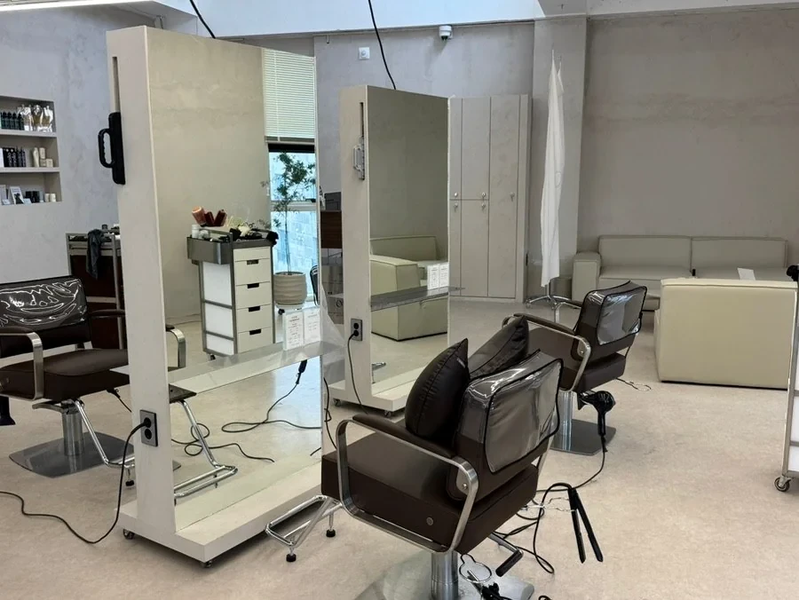 ゆとりのある施術席 at ONIC Hair Jeju