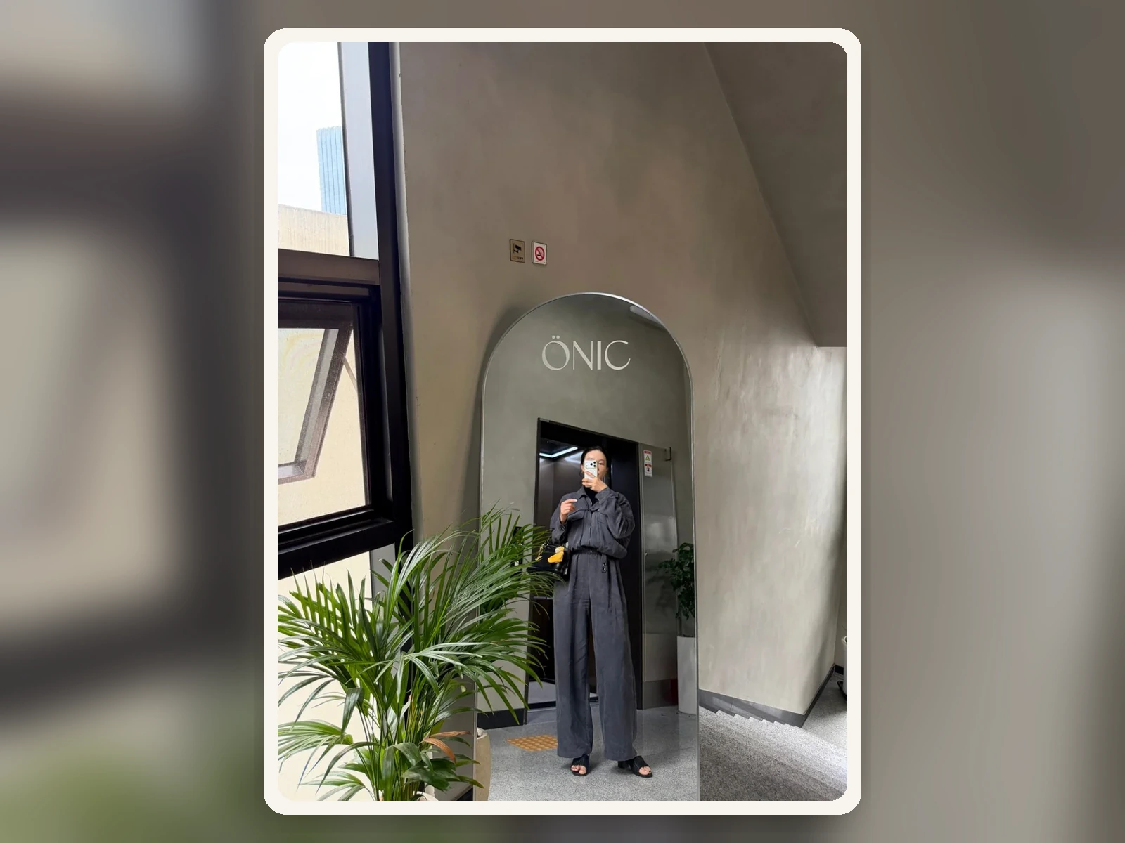 ONIC Hair signature arch mirrors